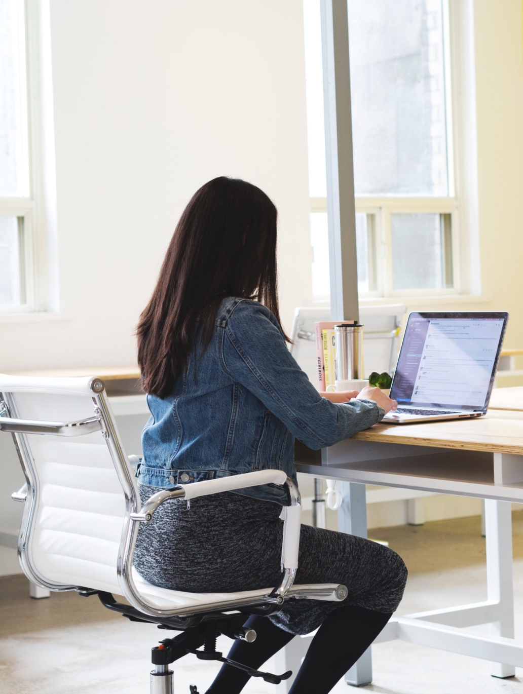 women working in office